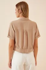 Veste courte d'été beige à manches courtes et poches boutonnées pour femme HZL22S-BD106631