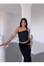 Kadın Siyah Tek Omuz Gold Metal Detaylı Bluz HZL25S-FRY123111