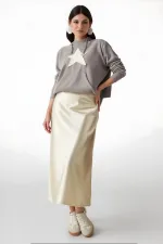 Kadın Vanilya Saten Yüzeyli Beli Lastikli Midi Boy Etek Hzl23s-bd1101471