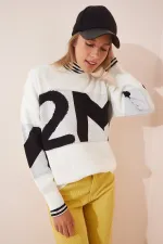 Pull oversize en maille imprimé écru pour femme HZL23W-BD1101281