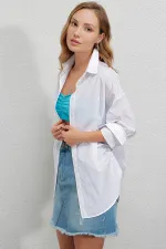 Kadın Beyaz Yandan Yırtmaçlı  Ip Büzgülü  Gömlek HZL23W-BD1201321