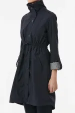 Trench-coat long bleu marine pour femme, doublé et froncé, avec poches et détails à la taille, HZL23W-BD158081