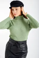 Pull col roulé côtelé vert Çağla pour femme HZL22W-BD1445001