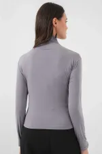 Kadın Gri Büzgü Detay Balıkçı Yaka Sandy Bluz HZL25W-BD19251