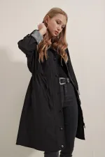 Women's Black Pocket Detailed Waist Pleated Lined Long Trench Coat HZL23W-BD158081
