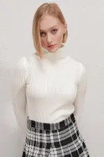 Pull col roulé côtelé écru pour femme HZL22W-BD1445001