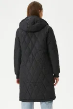 Kadın Siyah Kapitone Uzun Şişme Mont HZL22W-BD151381