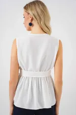 Kadın Beyaz Kruvaze Yaka Beli Lastikli Kuşaklı Bluz HZL25S-BD19661