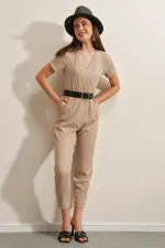 Kadın Bej Beli Lastikli V Yaka Deri Kemerli Örme Tulum HZL23S-BD170221