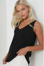 Kadın Siyah V Yaka Sıfır Kol Bluz HZL25S-BD19501