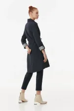 Trench-coat long bleu marine pour femme, doublé et froncé, avec poches et détails à la taille, HZL23W-BD158081