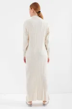 Robe longue en maille côtelée crème à col zippé pour femme HZL24W-BD1102271