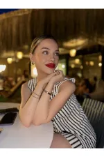 Kadın Siyah Beyaz Çizgili Önü Bağlamalı Bluzlu Etekli Triko Takım HZL24S-ZK10271