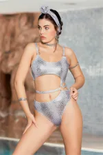 Maillot de bain femme en similicuir argenté avec détails en anneau HZL24S-AR1928