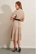 Kadın Bej  V Yaka Beli Lastikli Siyah Kemerli Örme Elbise HZL23S-BD123771