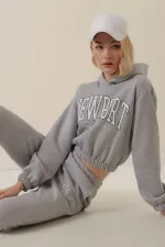 Women's Gray Hooded Printed Polar Fleece Top Crop Top with Underwire Tracksuit Set HZL23W-BD1553971