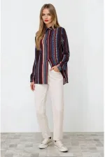 Kadın Siyah Etnik Desenli Çok Renkli Viskon Gömlek HZL23W-BD137851