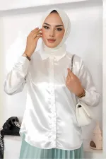 Kadın Beyaz Tesettür Küçük ve Büyük Bedenler Hafif Dökümlü Saten Yüzeyli Gömlek HZL25W-BD139641