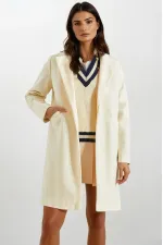 Kadın Ekru Tek Düğmeli Çift Cepli Astarlı Şık Kaşe Kaban HZL23W-BD190851