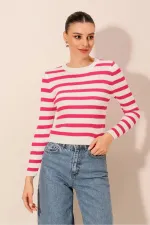 Pull ras du cou rayé rose pour femme HZL24W-BD1101331