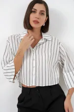 Chemise courte rayée oversize pour femme 20326 - B. Blanc