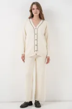 Ensemble deux pièces pour femme : cardigan, pantalon et tricot 15956 - Écru