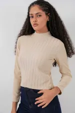 Kadın Bej Yarım Balıkçı Önü Taşlı Body HZL25W-BD19221