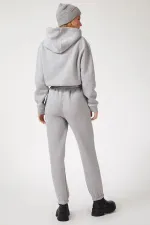 Kadın Gri Nasa Baskılı Kapüşonlu Polarlı Üstü Crop İçi Şardonlu Eşofman Takımı HZL23W-BD1553131