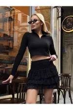 Kadın Siyah Katlı Dantelli Astarlı Mini Etek HZL25W-ZK13481