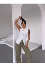 Kadın Beyaz Bisiklet Yaka Düğme Detaylı Ottoman Kumaş Bluz HZL25S-FRY123091