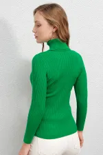 Pull col roulé côtelé vert pour femme HZL22W-BD1445001