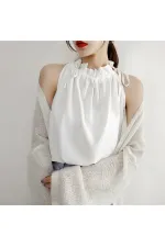 Kadın Beyaz Boynu Büzgü Detaylı Kolsuz Dokuma Şık Bluz  HZL22S-DSB110021