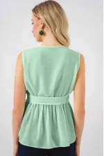 Kadın Çağla Yeşil Kruvaze Yaka Beli Lastikli Kuşaklı Bluz HZL25S-BD19661