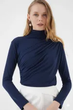 Kadın Lacivert Büzgü Detay Balıkçı Yaka Sandy Bluz HZL25W-BD19251