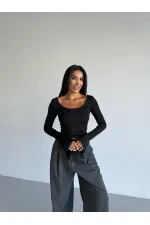 Kadın Siyah Uzun Kollu Arkası Bağlamalı Fit Kesim Crop Bluz HZL25W-FRY122771