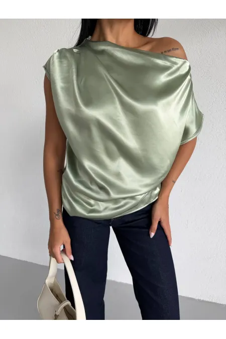 Kadın Çağla Yeşili Tek Omuz Asimetrik Kesim Saten Bluz HZL26W-FRY121171