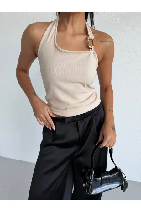 Kadın Bej Ottoman Kumaş Halter Yaka Toka Detay Bluz HZL26W-FRY123321