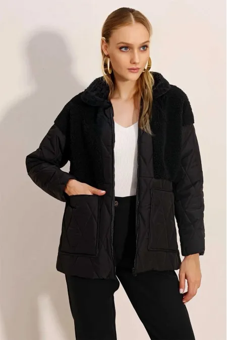 Doudoune matelassée noire pour femme avec détails en peluche - HZL24W-BD151821