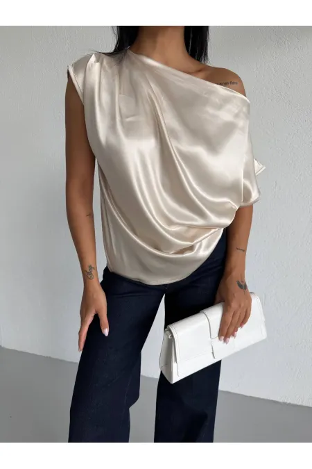 Kadın Krem Tek Omuz Asimetrik Kesim Saten Bluz HZL26W-FRY121171