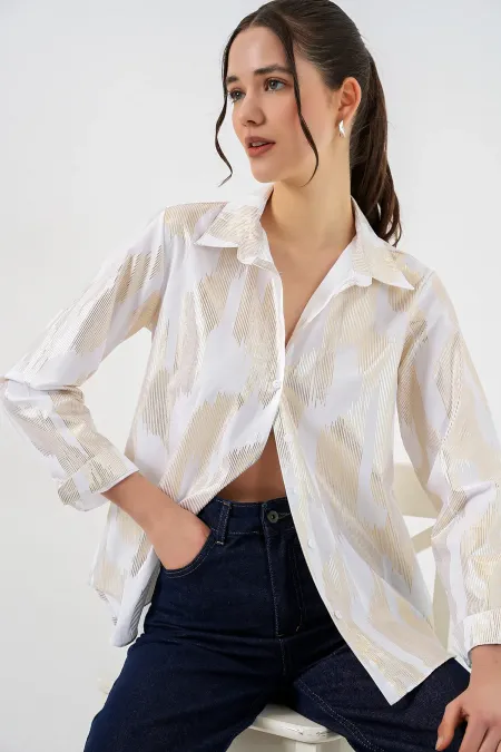 Chemise blanche pour femme avec motif doré 20253