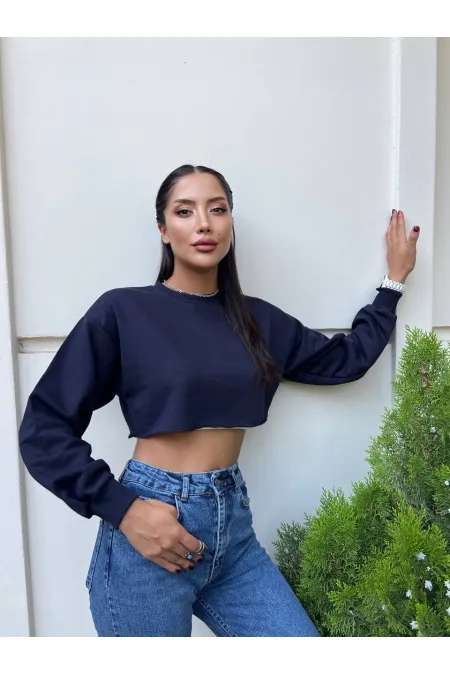 Kadın Lacivert Basic Bisiklet Yaka Uzun Kollu Crop Sweatshirt HZL24W-ZK11351