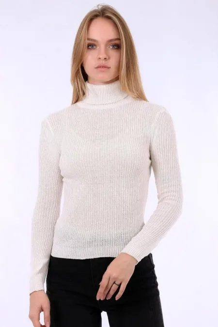 Pull à col roulé côtelé blanc cassé pour femme HZL22W-H100011