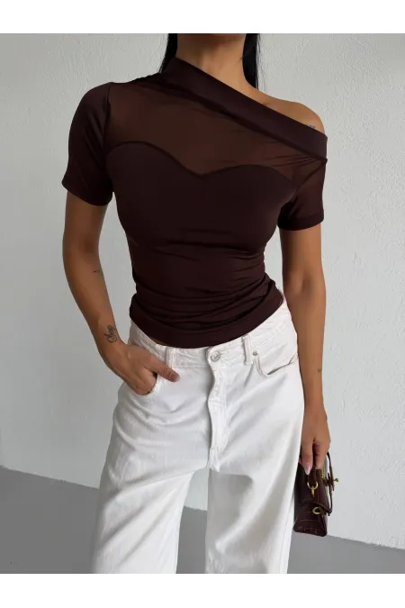 Kadın Kahverengi Tek Omuz Transparan Tül Detaylı Şık Sandy Bluz HZL26S-FRY123871