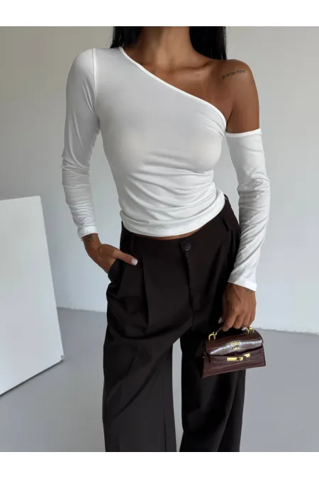 Kadın Beyaz Asimetrik Yaka Drapeli Sandy Bluz HZL25S-FRY123361