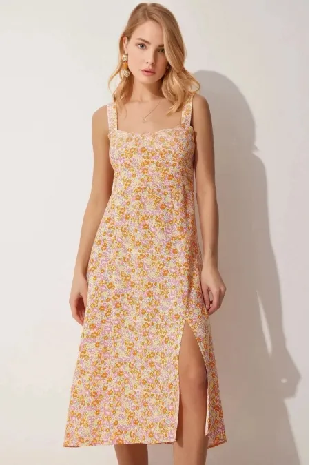 Kadın  Sarı Oranj Kare Yaka Çiçekli Yazlık Viskon Elbise HZL23S-BD122821