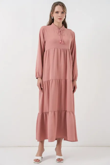 T1627 Yaka Bağcıklı Elbise - Pudra