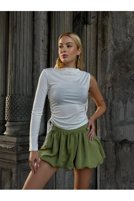 Kadın Beyaz Tek Kol Yanları Büzgülü Sandy Kumaş Bluz HZL25W-ZK11501