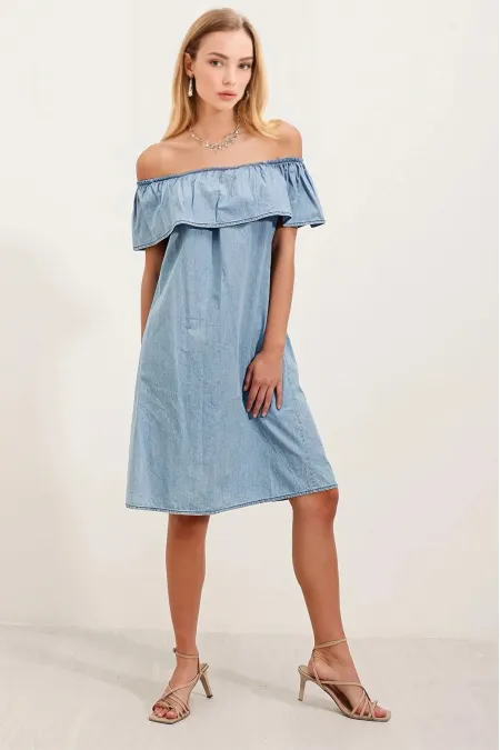 Kadın Açık Mavi Kolsuz Omzu Açık Carmen Yaka Jean Elbise HZL24S-BD114811