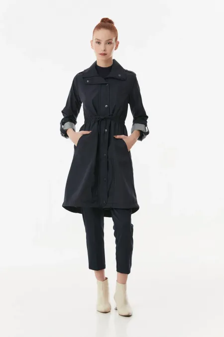 Trench-coat long bleu marine pour femme, doublé et froncé, avec poches et détails à la taille, HZL23W-BD158081
