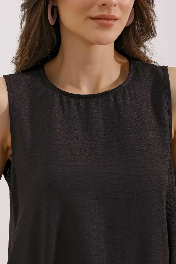 Robe courte en lin noir 2444